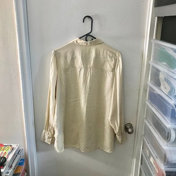 Unisex GAP lightweight button-down shirt (Ecru) - Size XL - Picture 4 of 6